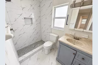 7975 NW 8th Street, Margate, FL 33063 - Photo 11