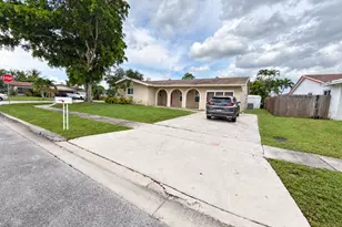 7975 NW 8th St, Margate, FL 33063 - Photo 1