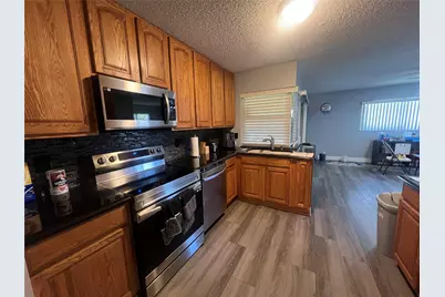 7975 NW 8th Street, Margate, FL 33063 - Photo 9