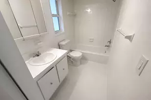 7975 NW 8th St, Margate, FL 33063 - Photo 17