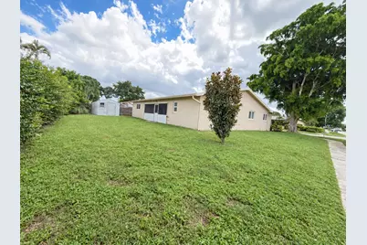 7975 NW 8th Street, Margate, FL 33063 - Photo 21