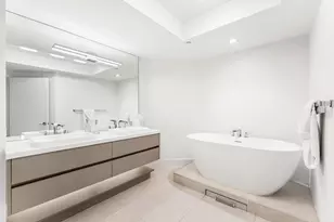 2000 Island Blvd, Aventura, FL 33160 - Photo 13