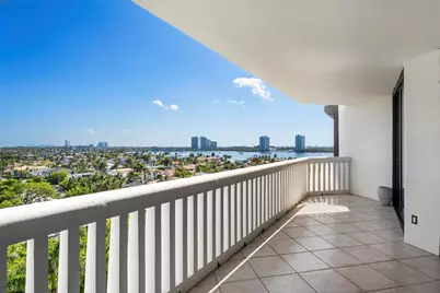 2000 Island Boulevard #903, Aventura, FL 33160 - Photo 17
