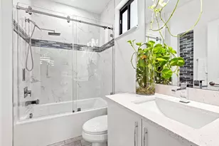 1090 SE 3rd St, Pompano Beach, FL 33060 - Photo 29