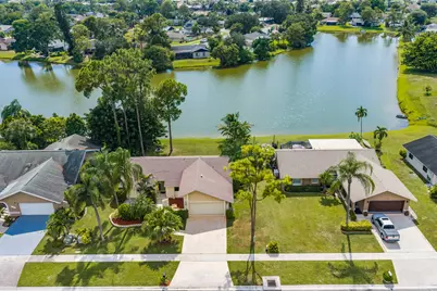 217 Parkwood Drive S, Royal Palm Beach, FL 33411 - Photo 3