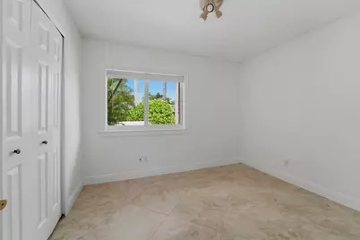 217 Parkwood Drive S, Royal Palm Beach, FL 33411 - Photo 25