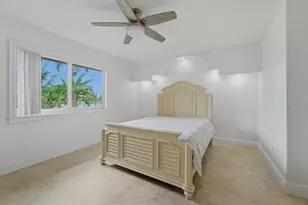 217 Parkwood Dr S, Royal Palm Beach, FL 33411 - Photo 17