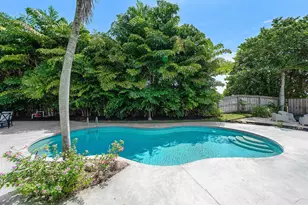 2815 Hampton Cir E, Delray Beach, FL 33445 - Photo 5