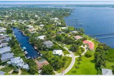 2070 NW Pine Tree Way, Stuart, FL 34994 - Photo 29
