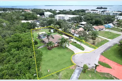 7686 134th Street, Sebastian, FL 32958 - Photo 1