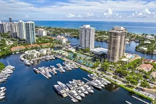 19707 Turnberry Way, Aventura, FL 33180 - Photo 11