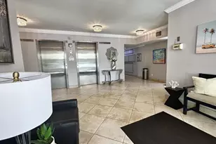 3930 Oaks Clubhouse Dr, Pompano Beach, FL 33069 - Photo 15