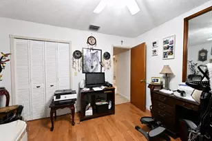 1229 SW Cynthia St, Port Saint Lucie, FL 34983 - Photo 27