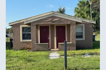 1403 Avenue M, Fort Pierce, FL 34950 - Photo 1