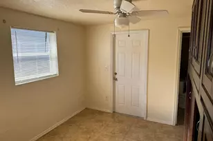 1403 Avenue M, Fort Pierce, FL 34950 - Photo 5