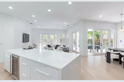 2443 Players Court, Wellington, FL 33414 - Photo 11