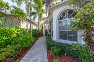 2443 Players Ct, Wellington, FL 33414 - Photo 3