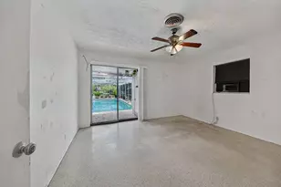 201 NE 29th St, Wilton Manors, FL 33334 - Photo 13