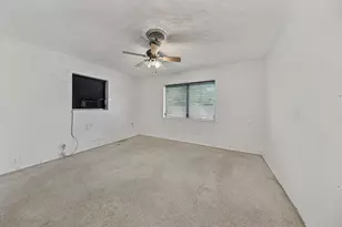201 NE 29th St, Wilton Manors, FL 33334 - Photo 15