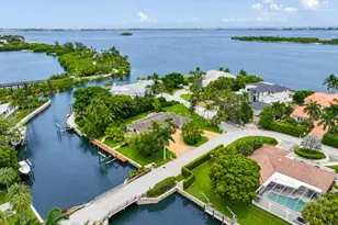 2 Island Rd, Sewalls Point, FL 34996 - Photo 9