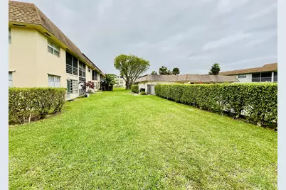 9911 Sandalfoot Boulevard #112, Boca Raton, FL 33428 - Photo 13