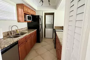 11863 Wimbledon Circle, Wellington, FL 33414 - Photo 9