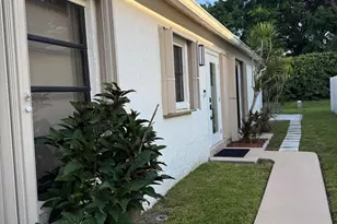 5075 Mirror Lakes Blvd, Boynton Beach, FL 33472 - Photo 3