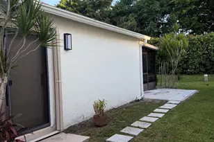 5075 Mirror Lakes Blvd, Boynton Beach, FL 33472 - Photo 7