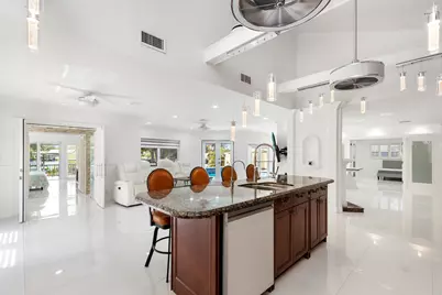 2557 SW 14th Court, Deerfield Beach, FL 33442 - Photo 5