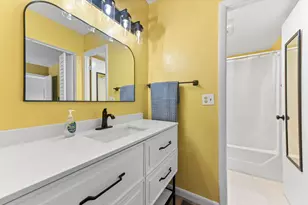 198 Lake Frances Dr, West Palm Beach, FL 33411 - Photo 13