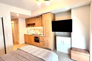 11 NE 6th St, Miami, FL 33132 - Photo 5
