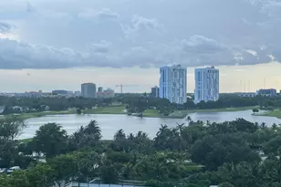 20201 E Country Club Dr, Aventura, FL 33180 - Photo 23
