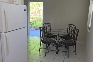 444 Saxony J, Delray Beach, FL 33446 - Photo 5