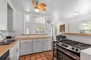 1007 Avon Rd, West Palm Beach, FL 33401 - Photo 7