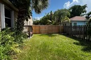 1007 Avon Rd, West Palm Beach, FL 33401 - Photo 3