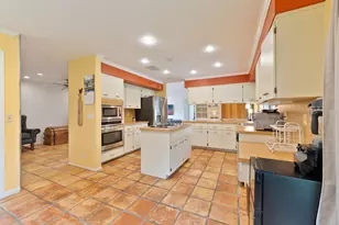 8501 NW 80 St, Tamarac, FL 33321 - Photo 13