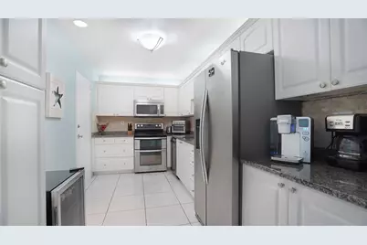 4250 Galt Ocean Drive #PHM, Fort Lauderdale, FL 33308 - Photo 17