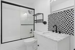2062 SW 82nd Ave, Davie, FL 33324 - Photo 11