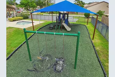 2062 SW 82nd Avenue, Davie, FL 33324 - Photo 21