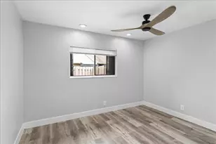 2062 SW 82nd Ave, Davie, FL 33324 - Photo 9