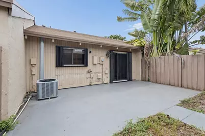 2062 SW 82nd Avenue, Davie, FL 33324 - Photo 13
