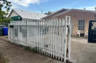 255 NW 27th Ct, Miami, FL 33125 - Photo 3