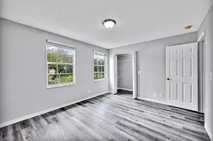 8658 S Southgate Shores Cir, Tamarac, FL 33321 - Photo 17