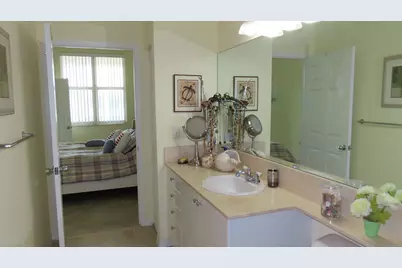806 E Windward Way #604, Lantana, FL 33462 - Photo 11