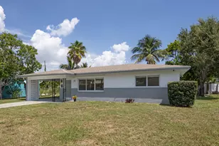 215 Evergreen Dr, West Palm Beach, FL 33403 - Photo 3