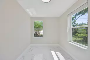 215 Evergreen Dr, West Palm Beach, FL 33403 - Photo 23