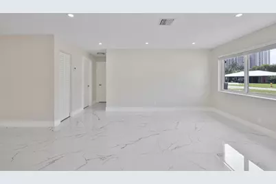 215 Evergreen Drive, West Palm Beach, FL 33403 - Photo 7