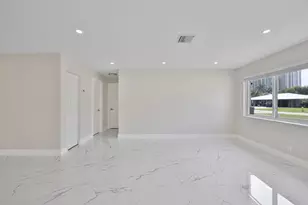 215 Evergreen Dr, West Palm Beach, FL 33403 - Photo 7