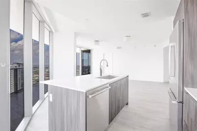 488 NE 18th Street #2200, Miami, FL 33132 - Photo 3