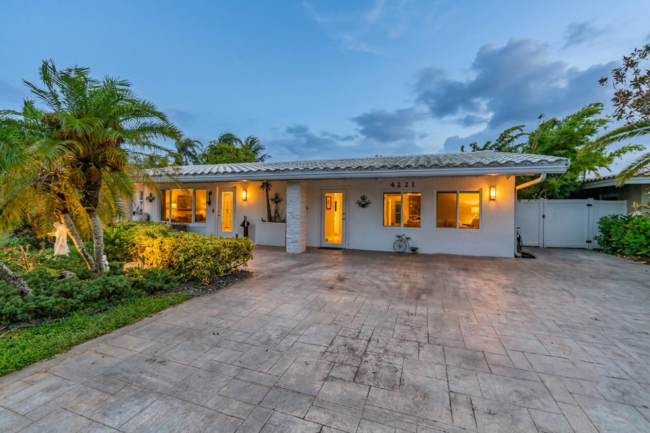 4221 NE 16th Ave - 4221 NE 16th Ave, Oakland Park, FL 33334 Luxury Property | Jose Angel Pina